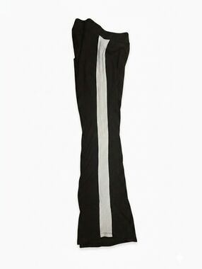 PLUS - NWOT - Torrid Premium Black Leggings with White Side Tuxedo Stripe